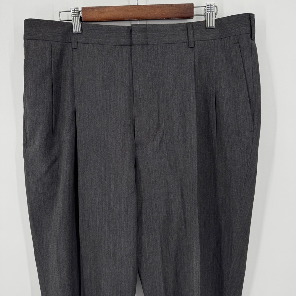 Jos‎ A Bank Traveler's Collection Wool Pleated Dress Pants 38x30 Gray